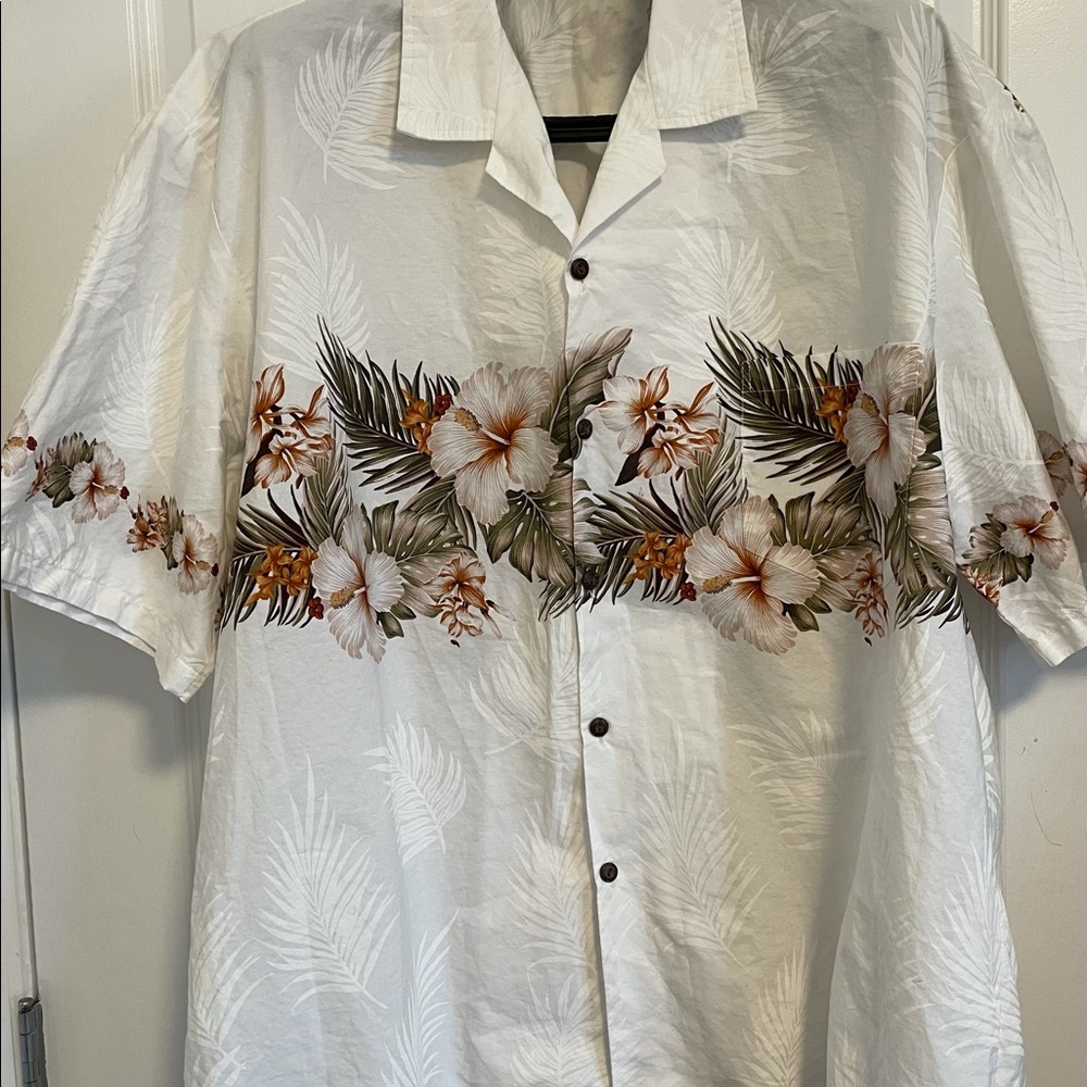 Pacific Legend White Hawaiian Shirt Men's Size XXL Floral Pattern. Made in USA.